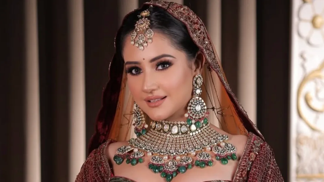 Deeya Mittal Artistry 3