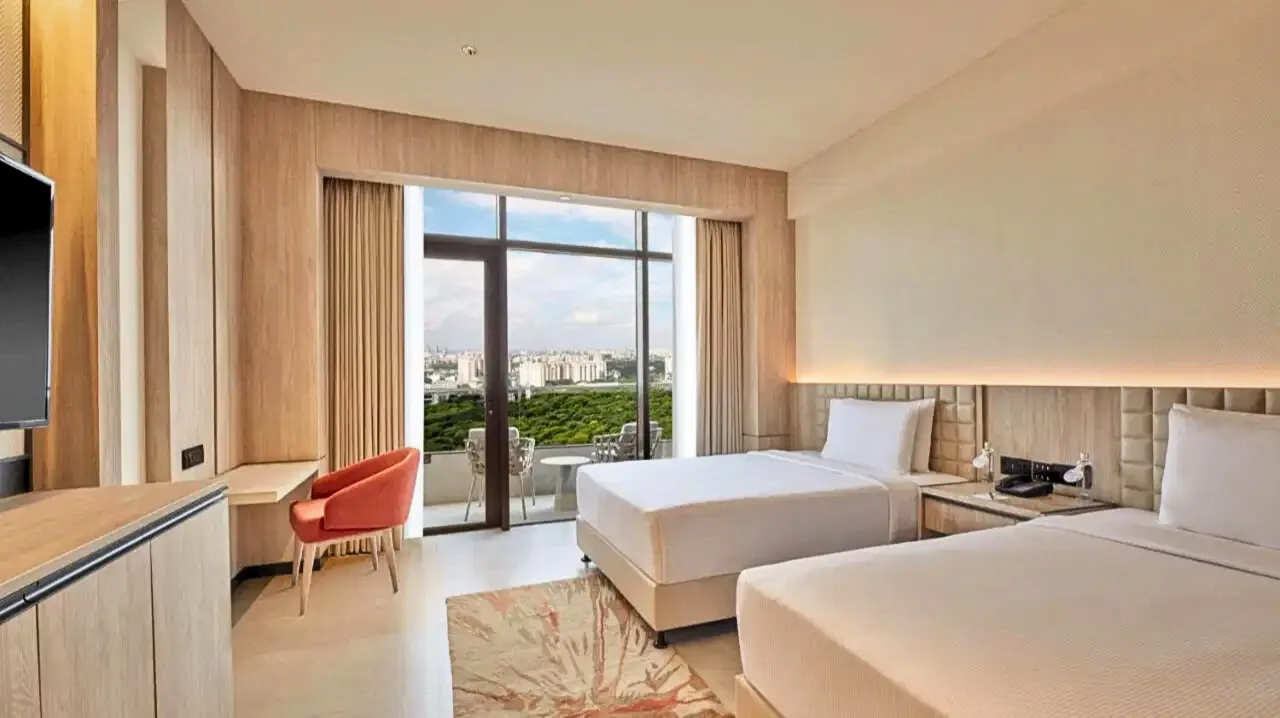 Hilton Gurugram Baani City Centre 4
