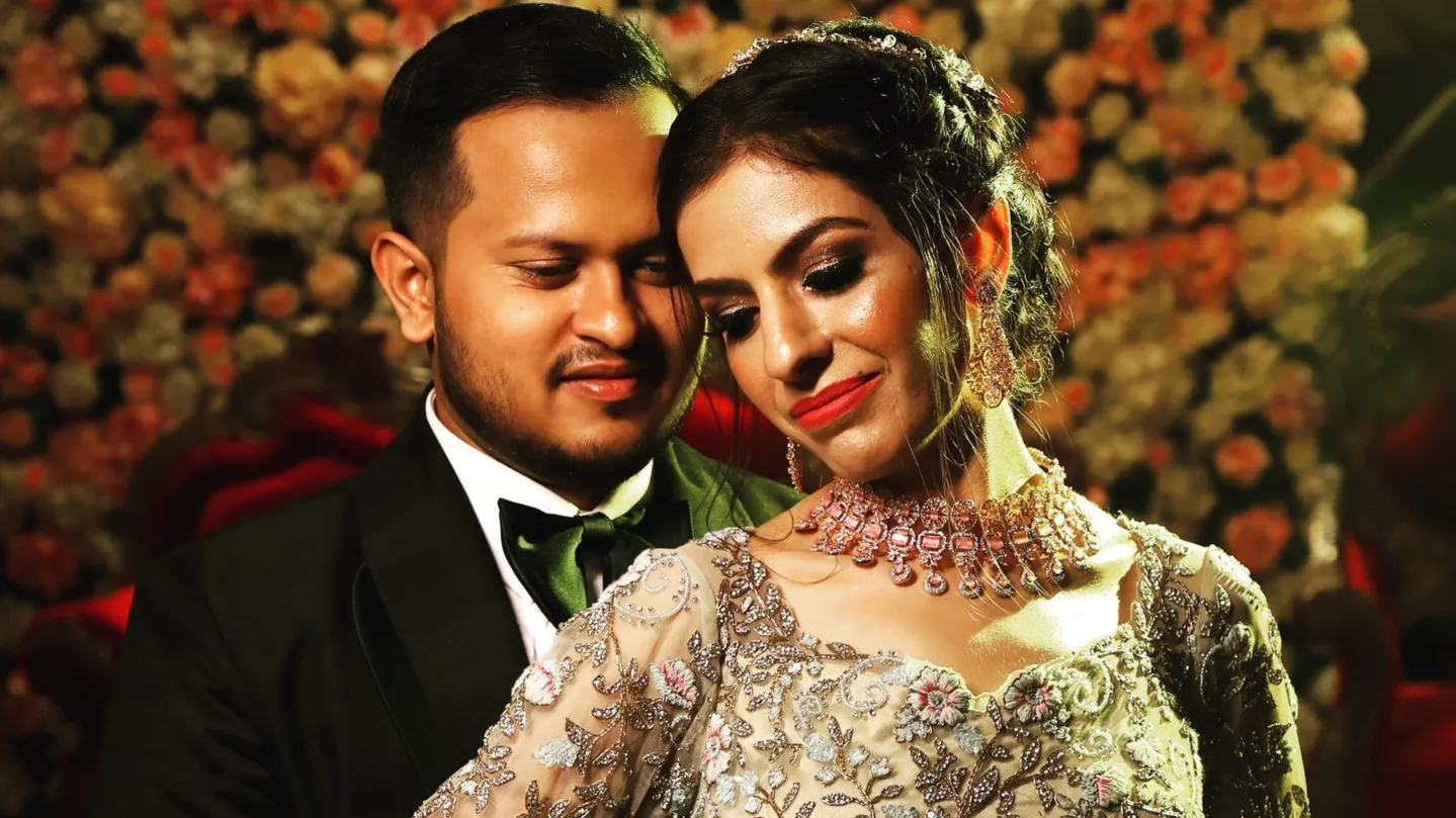 Affordable wedding photographer in Rohini - Wedding Shutter couple