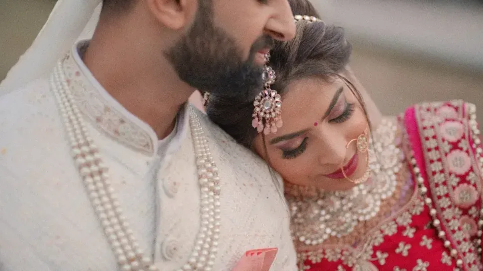 https://cosmic-wedding-images.sgp1.digitaloceanspaces.com/images/1792501196864-013.webp