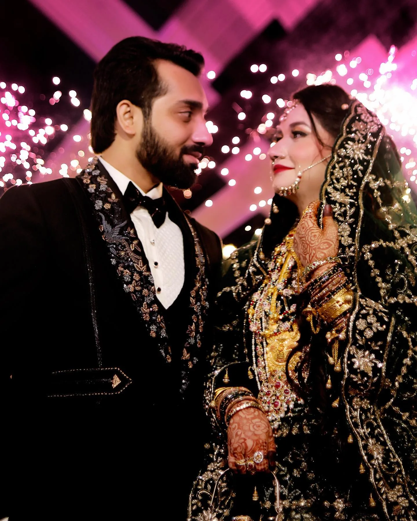 Wedding photographer in Rohini - elegant couple portrait by Wedding Shutter, Rohini Sector 5B